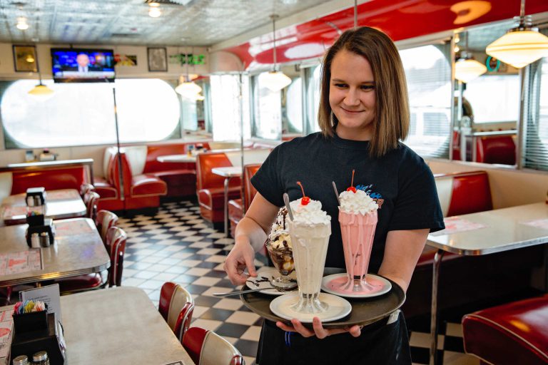 DJ’s 50’s & 60’s Diner