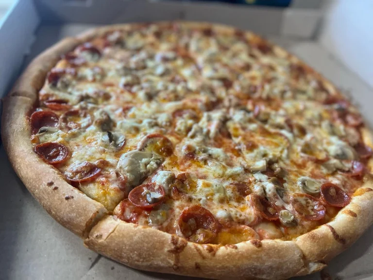 Cantoni’s Pizza